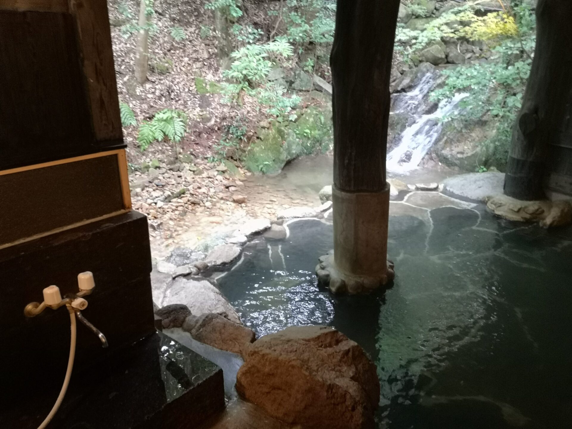 鳥栖の山ぼうしの露天風呂